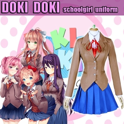 cosplay ecoliere dans doki doki