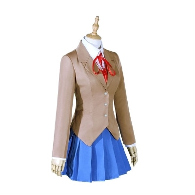 cosplay ecoliere dans doki doki