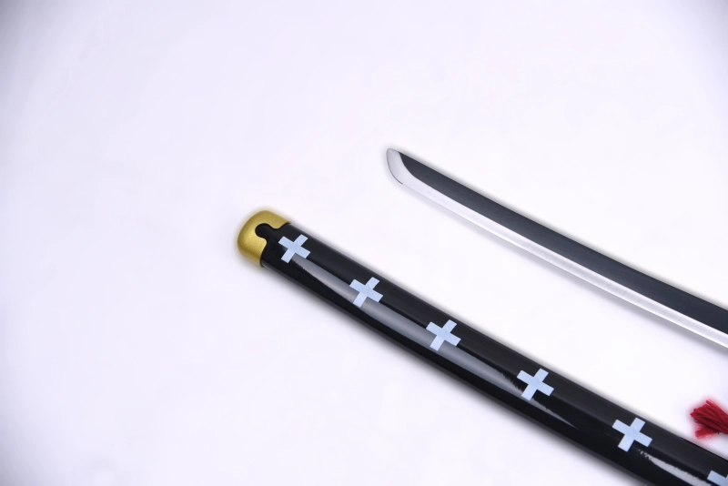 katana kikoku de trafalgar law 104 cm dans one piece (v2)