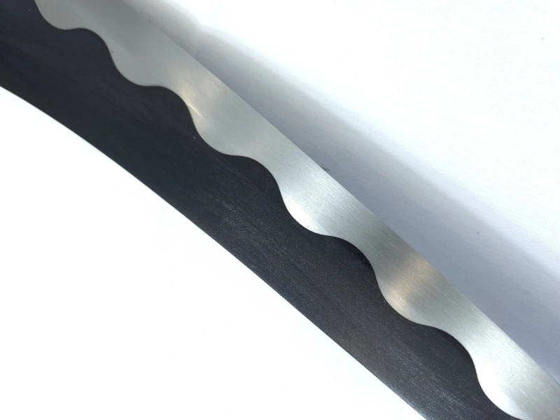 katana de queen dans one piece