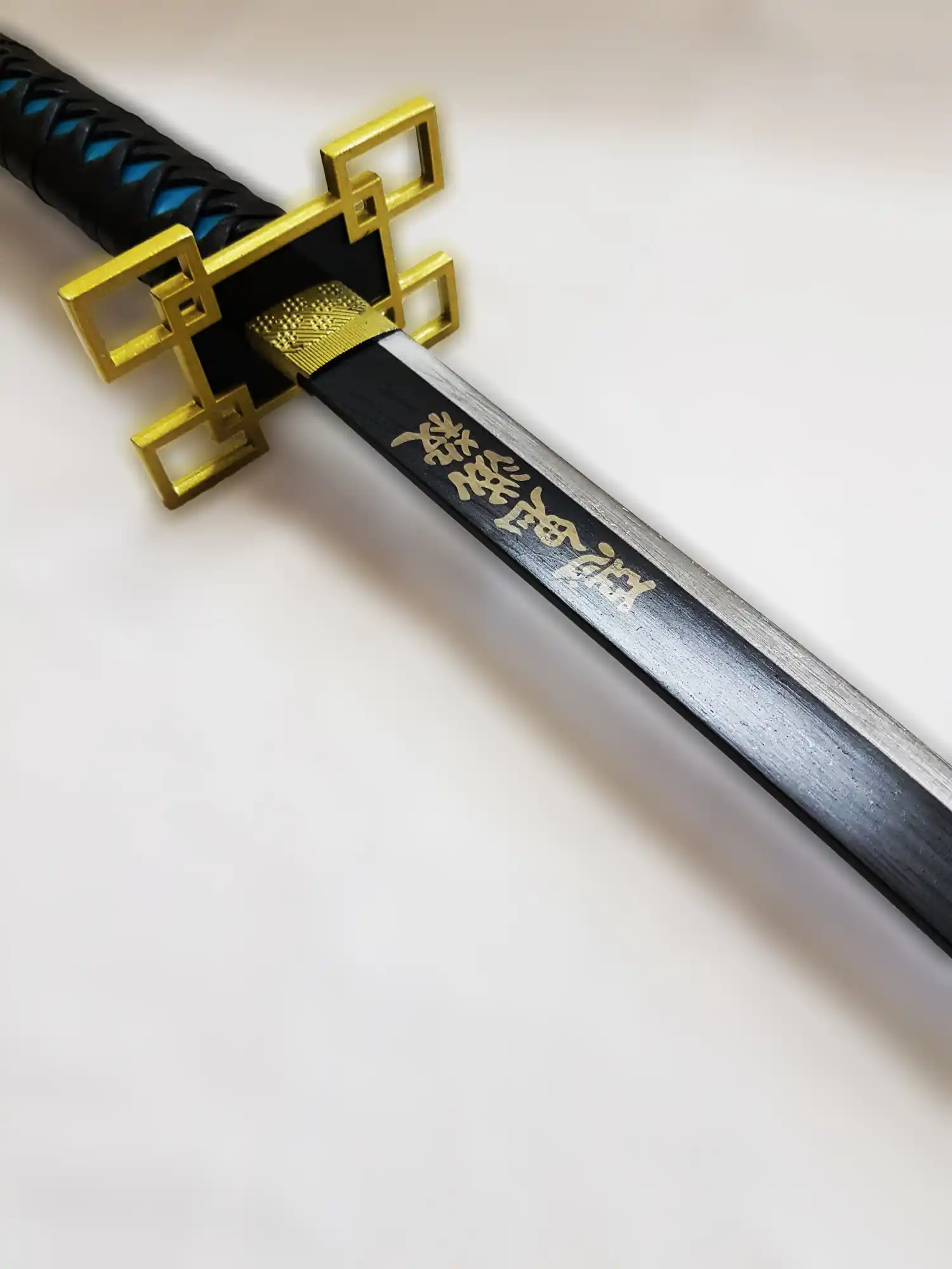 katana de tokito muichirou dans demon slayer