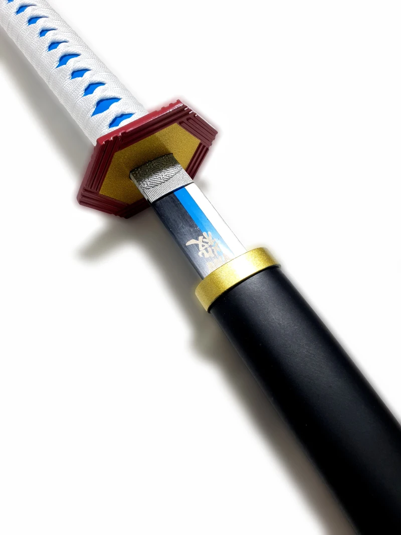 katana de tomioka dans demon slayer v2