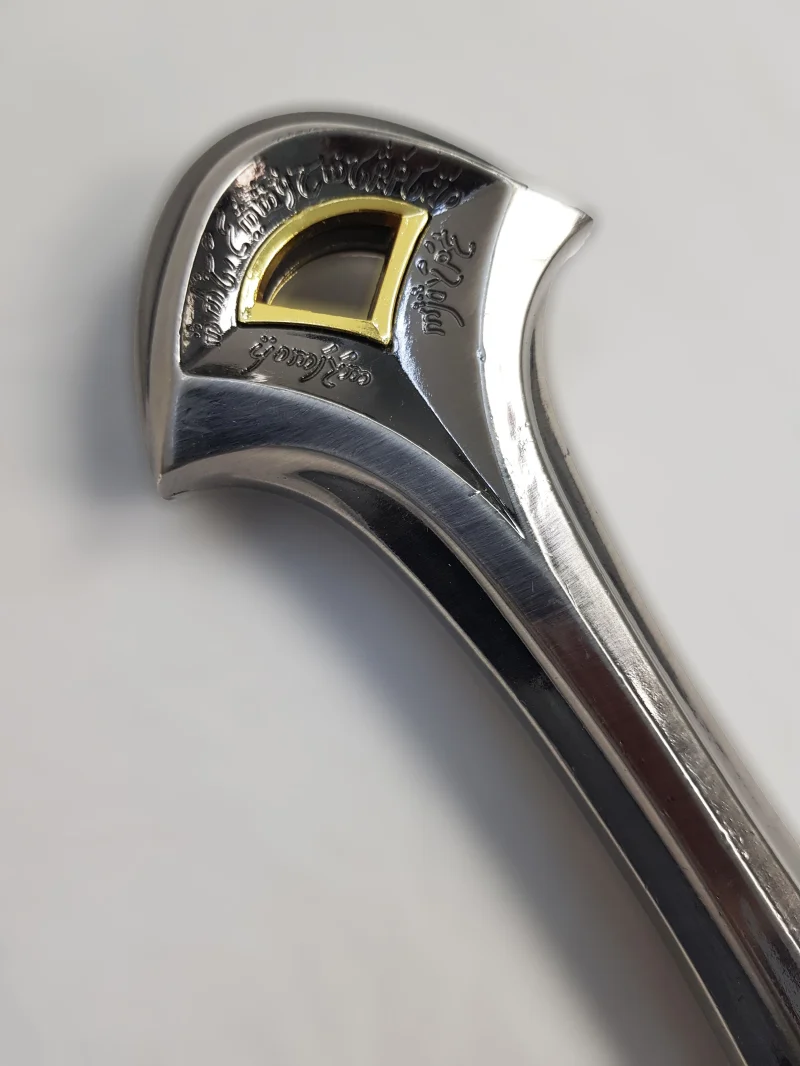 épée aragorn anduril dans le seigneur des anneaux