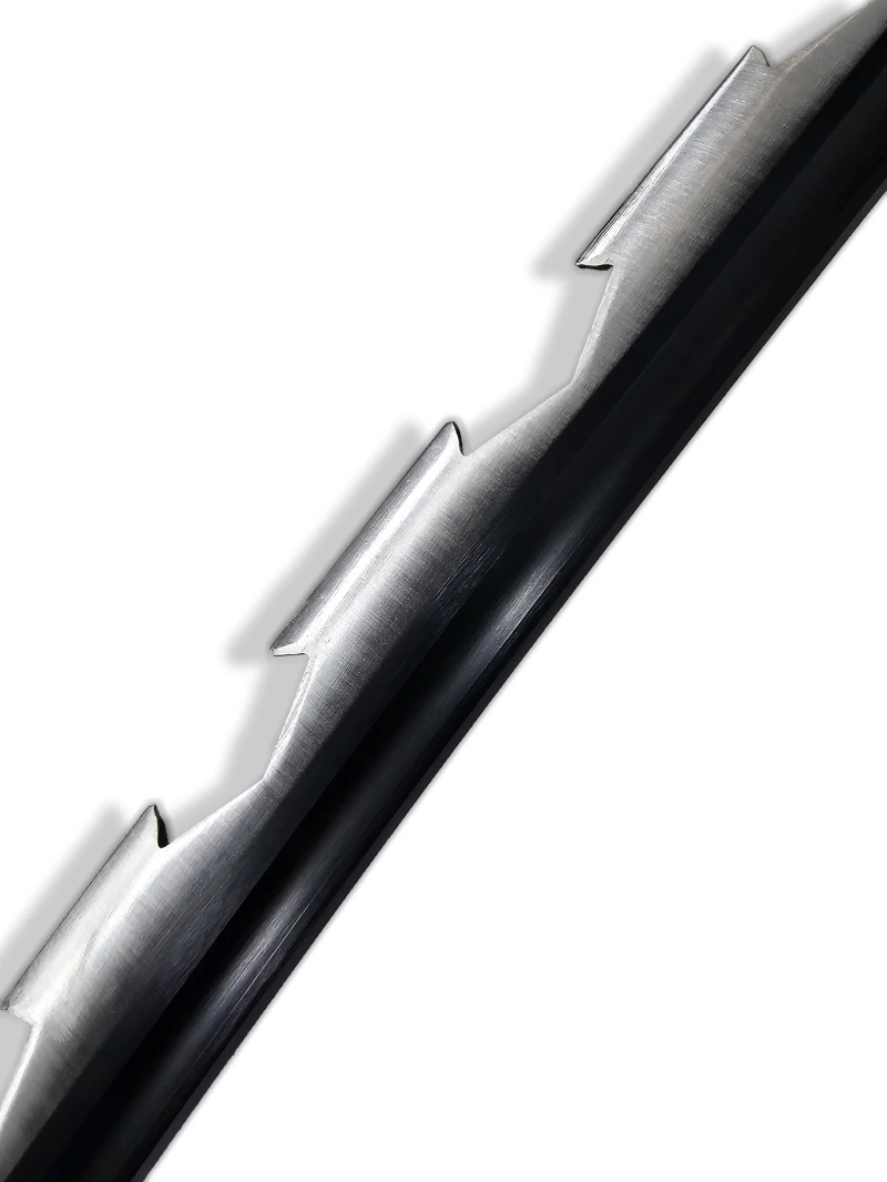 katana de inosuke dans demon slayer lame coupante